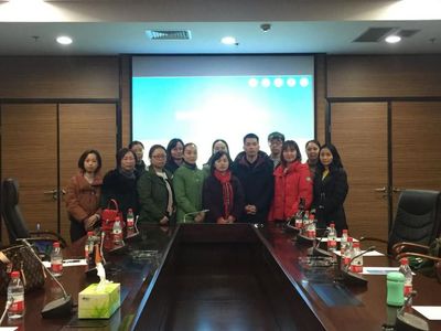 重庆股份转让中心成功举办2018年第九期“渝友汇”沙龙 聚焦信息咨询服务新趋势